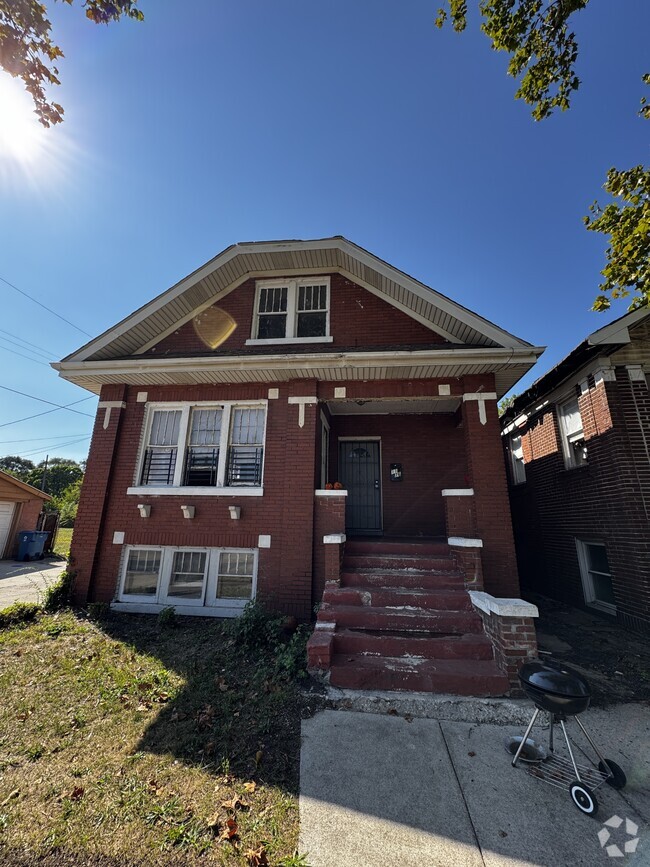 Building Photo - 1176 Fillmore St