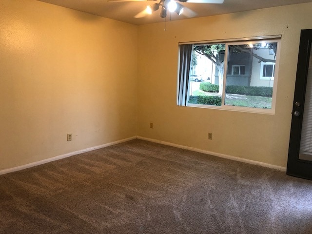 Building Photo - 7405 Charmant Dr