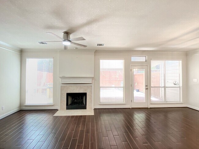 Building Photo - 54 Alderon Woods Pl