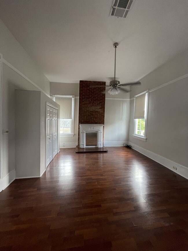 Building Photo - 1034 S Carrollton Ave