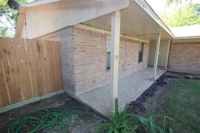 Building Photo - 19707 Hunt Lake Ln