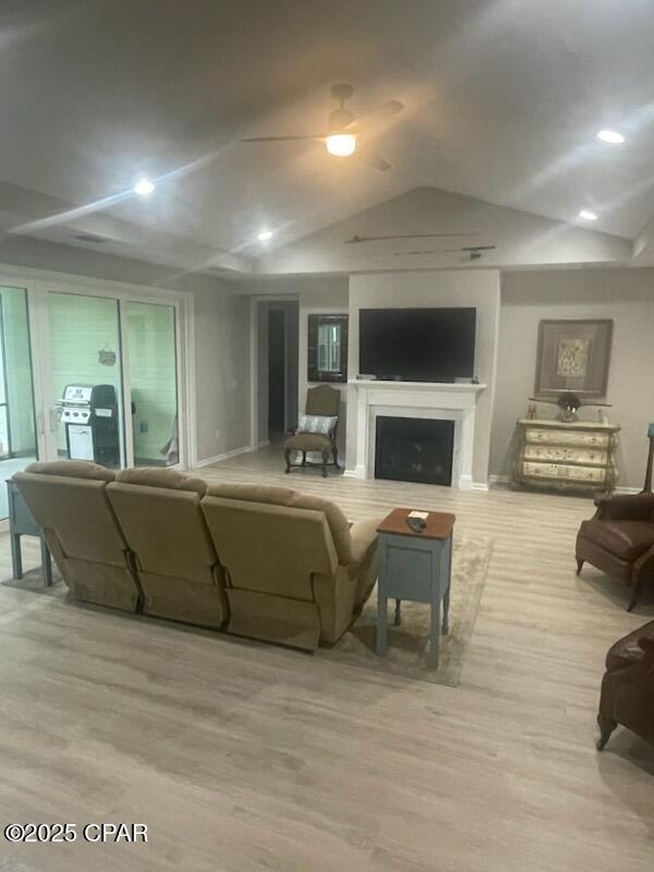 Building Photo - 9431 Paradise Dr