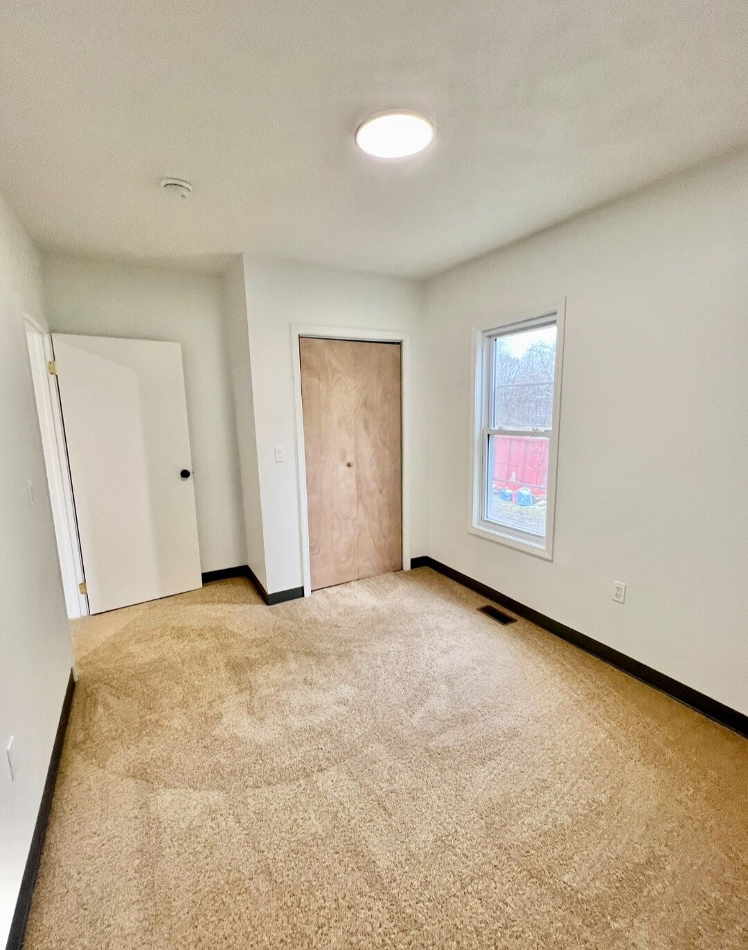 Building Photo - 112 14th St