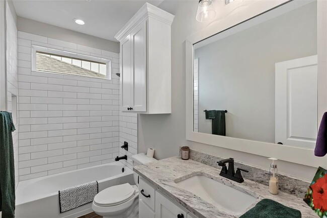 Building Photo - 3534 Parmer Crk