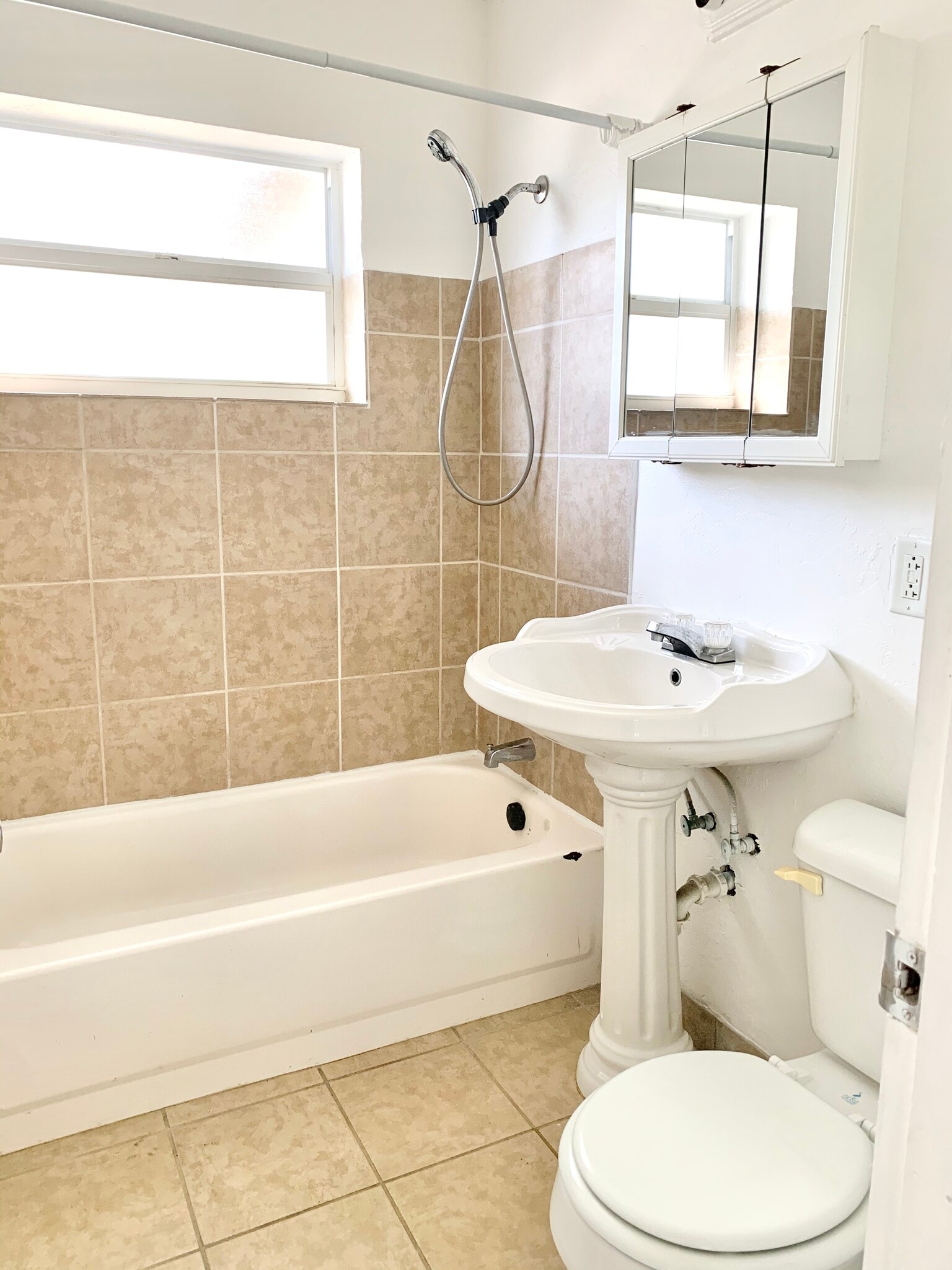 Bathroom - 1270 Whitewood Dr