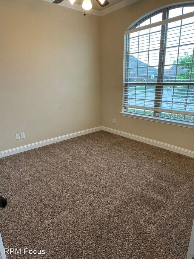 Building Photo - 4 br, 2.5 bath House - 217 Eagle Ridge Rd.