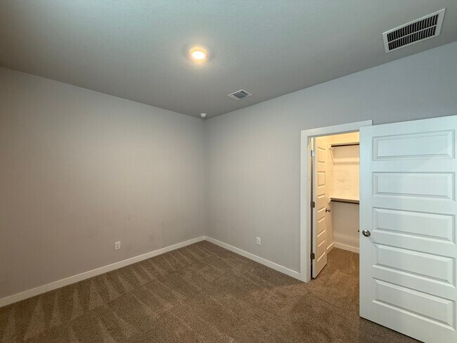 Building Photo - 18300 Emu Ln