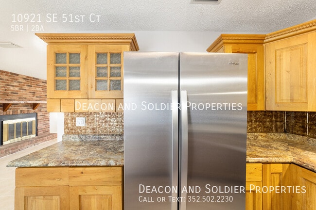 Building Photo - 10921 SE 51st Ct