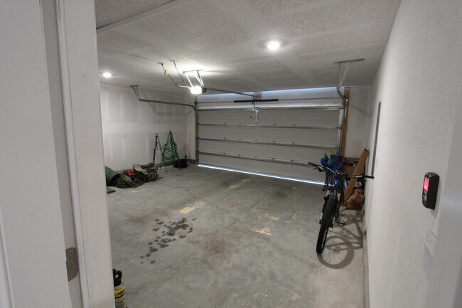 Building Photo - 3063 Jane Ln