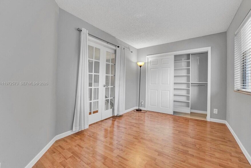 Building Photo - 15575 Miami Lakeway N