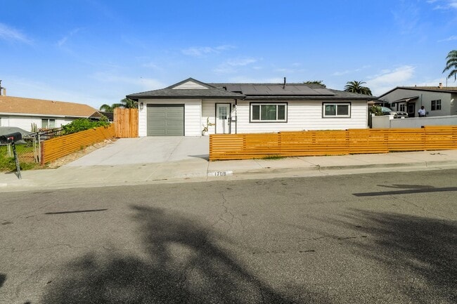 Building Photo - Stunning Home in Oceanside with Large Backyard + 1 Car Garage + Solar