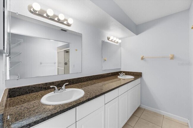 Building Photo - 508 Glade Ct