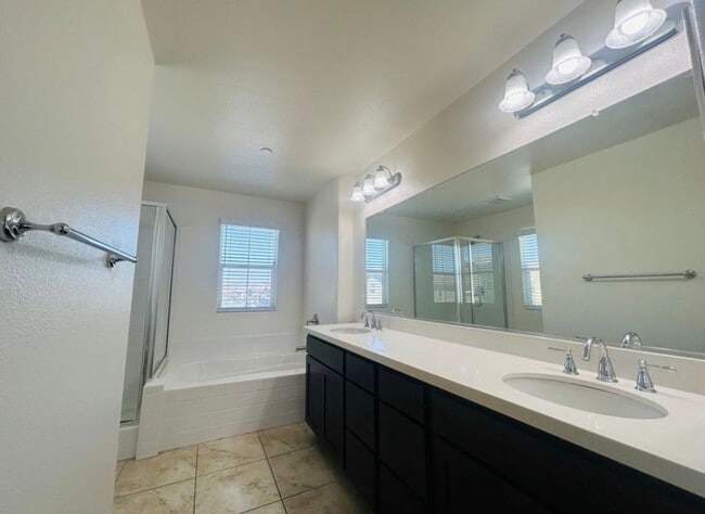 Building Photo - 1172 Fox Field Ln