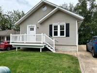 Building Photo - 2 bedroom house with a HUGE loft in Ellet