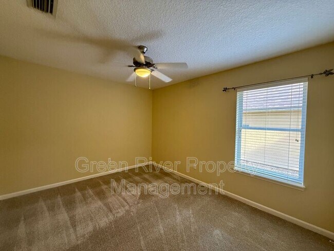 Building Photo - 8716 Canopy Oaks Dr