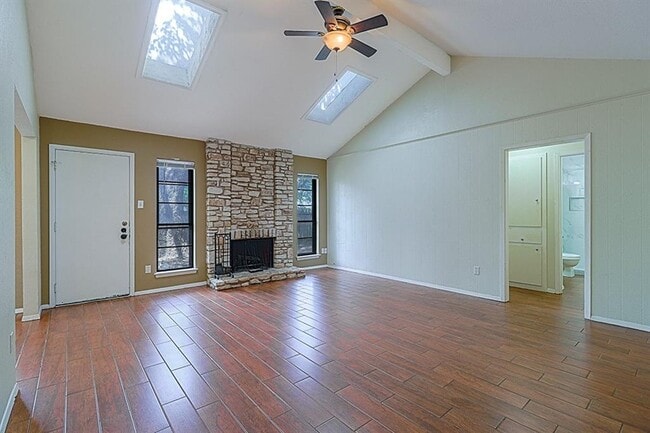 Building Photo - 3510 Oak Creek Dr