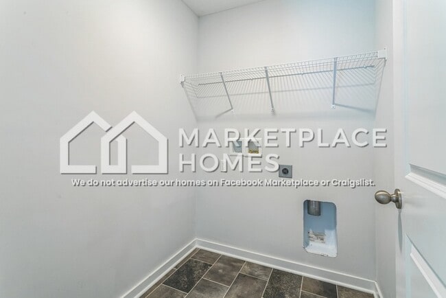 Building Photo - 3039 Lampton Rdg Dr