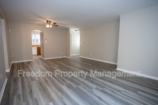 Building Photo - 16326 Taconic Cir