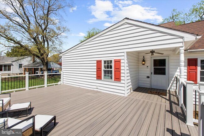Building Photo - 161 Margate Dr