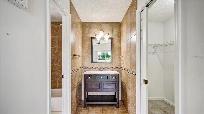 Building Photo - 1445 Sophie Way