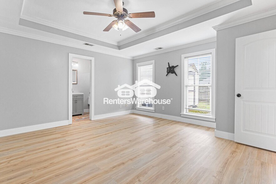 Building Photo - 2070 Rossburg Pl