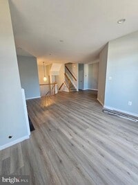 Building Photo - 44198 Shady Glen Terrace
