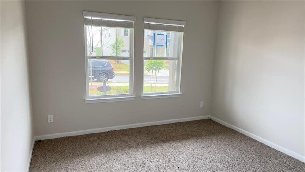 Building Photo - 327 Vly Oak Dr