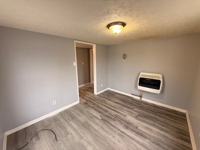 Building Photo - 122 Hayward St