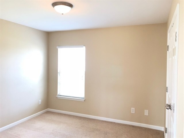 Building Photo - 6008 Twin Feather Run