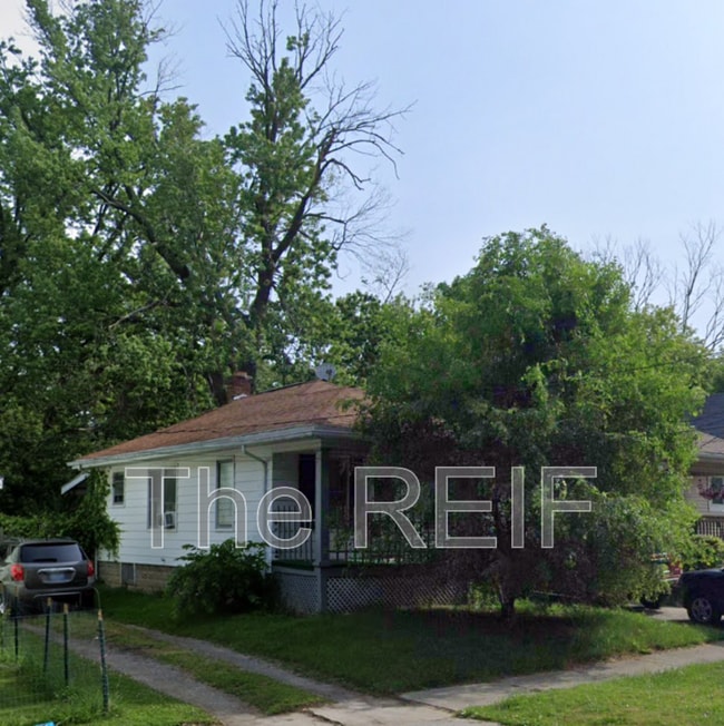 Building Photo - 1733 Kansas Ave