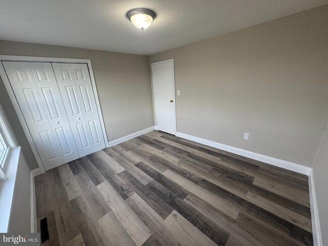 Building Photo - 8050 Lansdale Rd