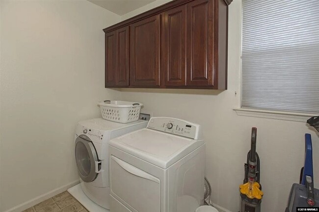 Building Photo - 5090 Chappelet Dr