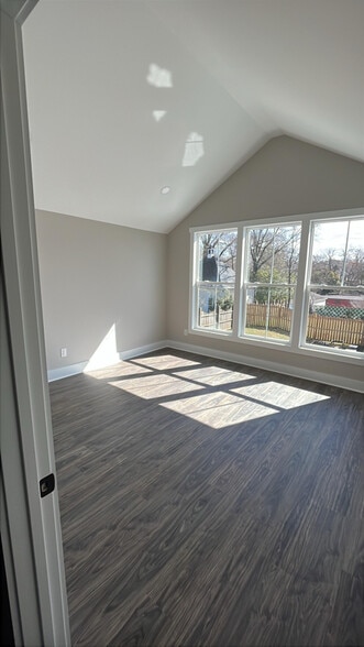 Building Photo - 245 Spring St SW