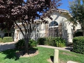 Building Photo - East Roseville Single Story, Gated Front C...