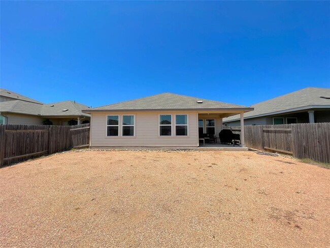 Building Photo - 502 Mossy Rock Dr