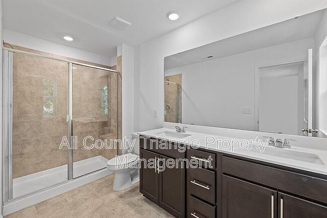 Building Photo - 3105 Vitner Dr