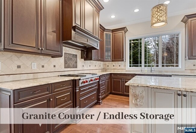 Building Photo - 230 Hillcrest Rd