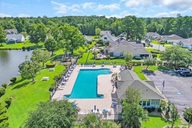 Building Photo - 414 Carriage Lake Dr
