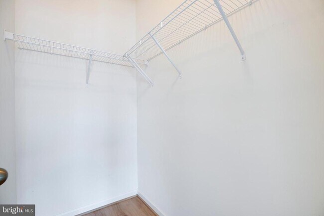 Building Photo - 11774 Lake Baldwin Dr