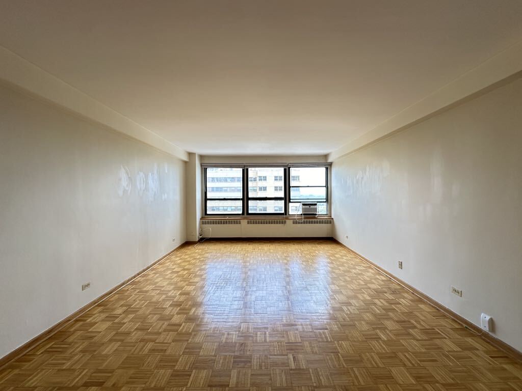 Building Photo - 4180 N Marine Dr