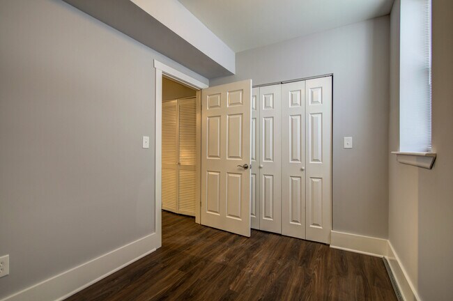 Building Photo - 1441 W Cullerton St