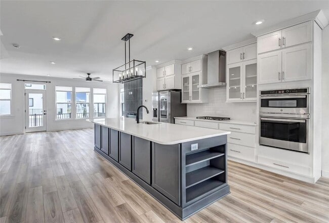 Building Photo - 16507 Honey Locust Dr