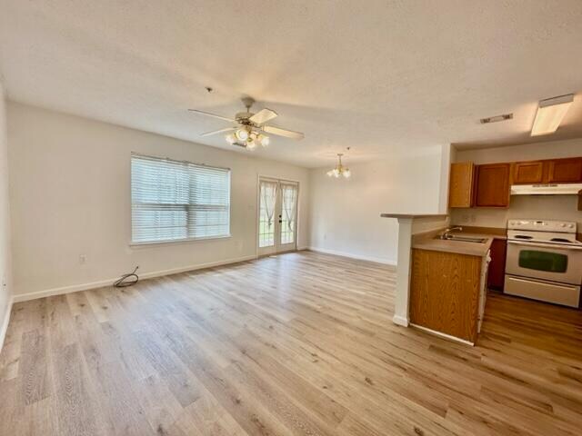 Building Photo - 209 Swaying Pine Ct