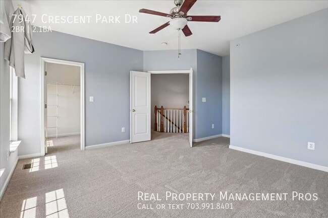 Building Photo - 7947 Crescent Park Dr