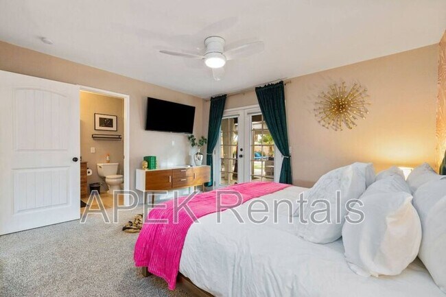 Building Photo - 2525 N Cerritos Rd