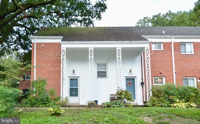 Building Photo - 3436 Martha Custis Dr