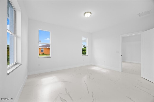 Building Photo - 1138 Ichabod Ave