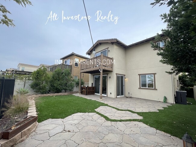 Building Photo - 1234 Via Candelas