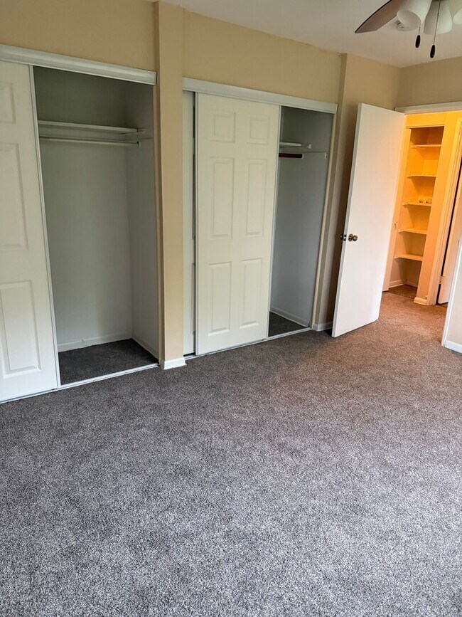 Building Photo - 723 Grant Ave