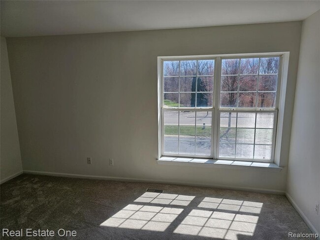 Building Photo - 56401 Scotland Blvd